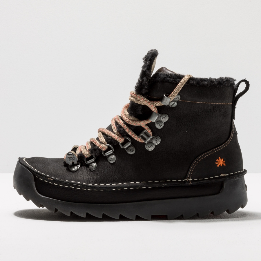 0615 PLEASANT BLACK/ SKYLINE 36