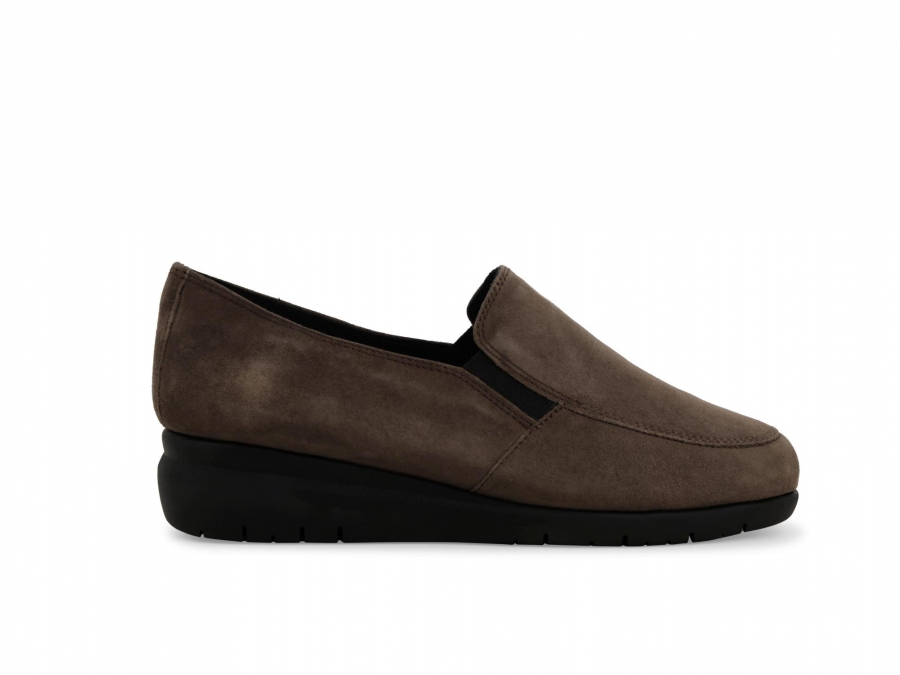 Mocassino donna comodo in camoscio beige k55234z