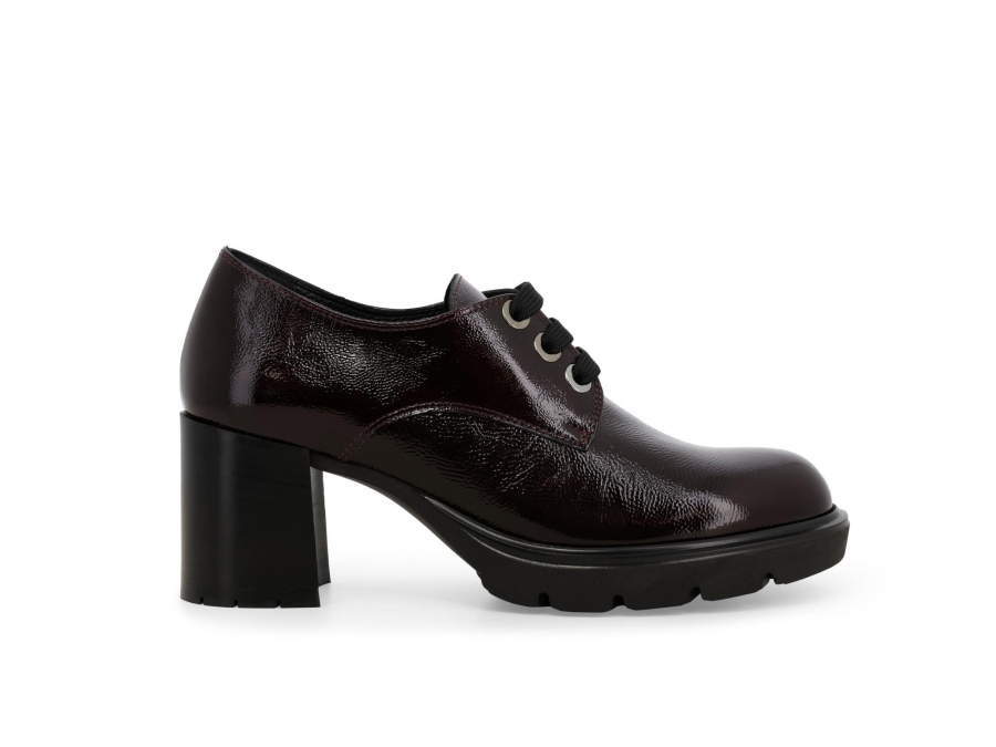 Mocassino donna comodo ed elegante in vernice bordo l5265