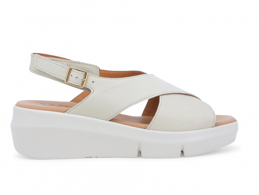 Sandalo donna comodo incrocio in pelle bianco latte r80420z