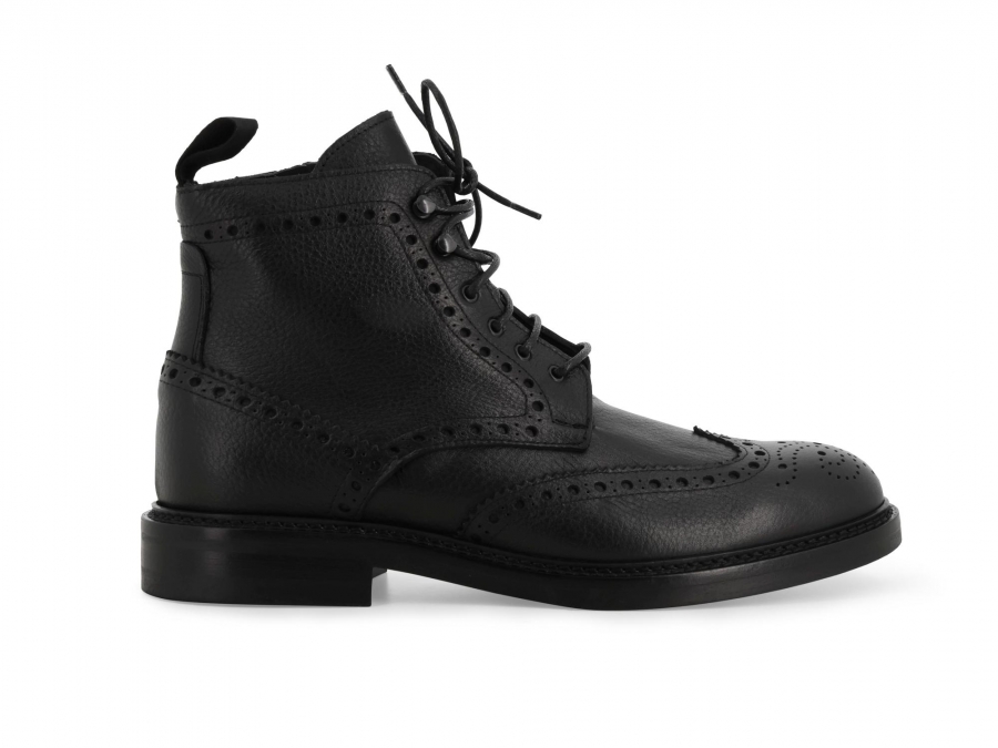 Stivaletto uomo allacciato con coda di rondine in pelle nero u24655