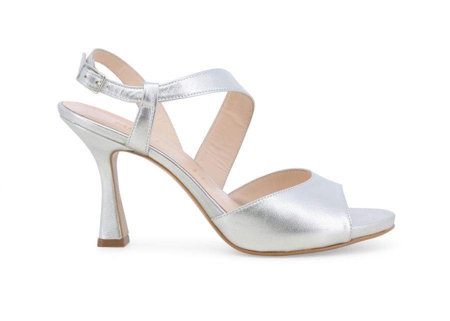 Sandalo donna elegante in pelle argento e1805z