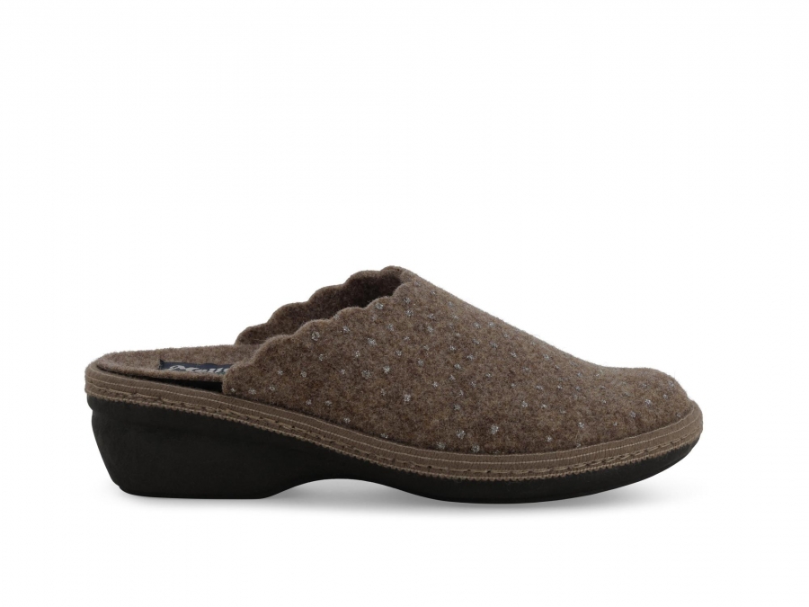 Pantofola donna in tessuto beige pd306z