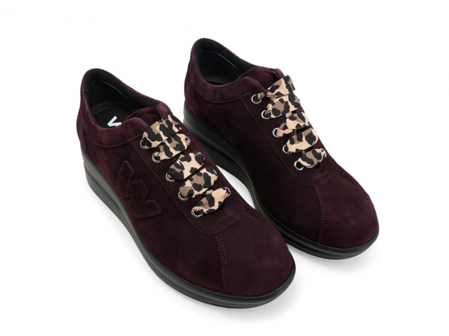 Sneakers donna in camoscio comode bordo r25656z